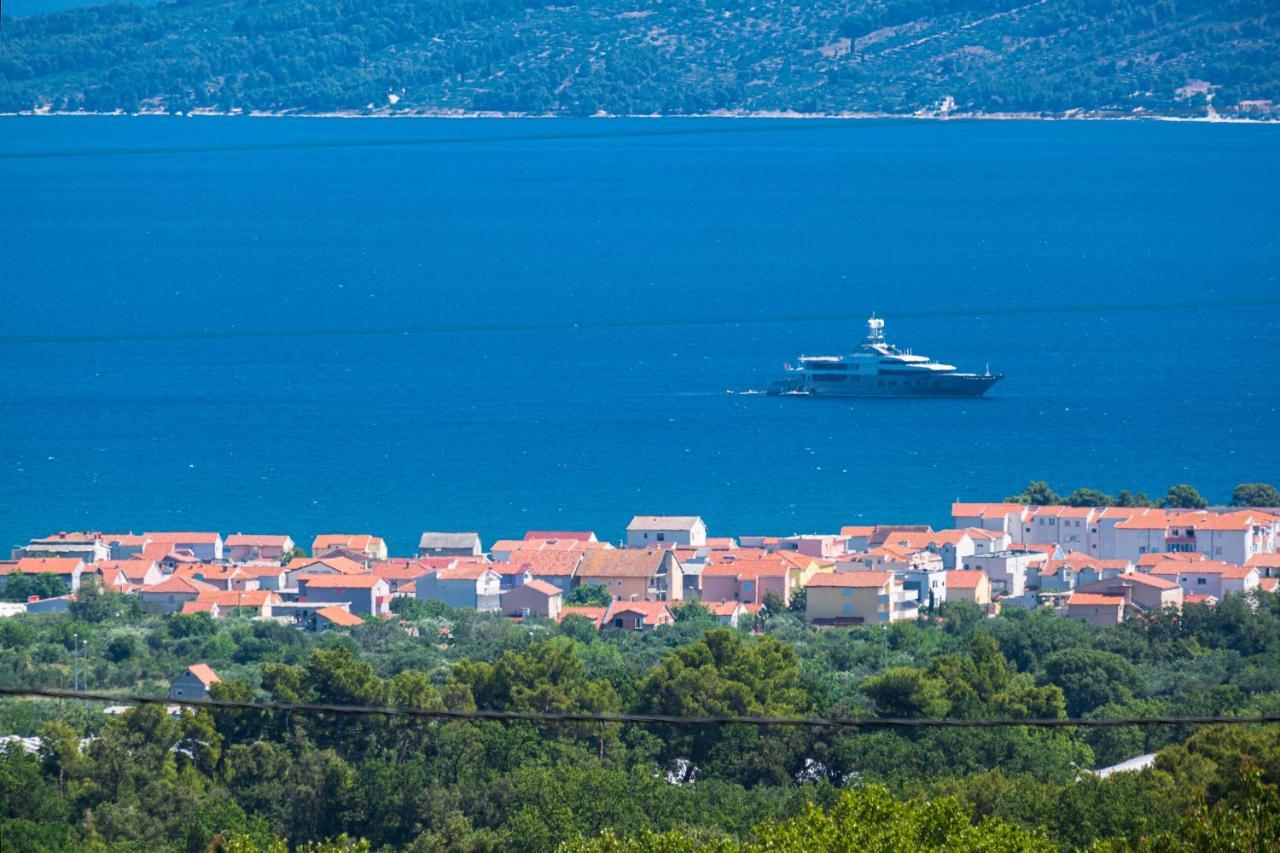 Villa Sky - Heating Pool Kaštel Novi Dış mekan fotoğraf