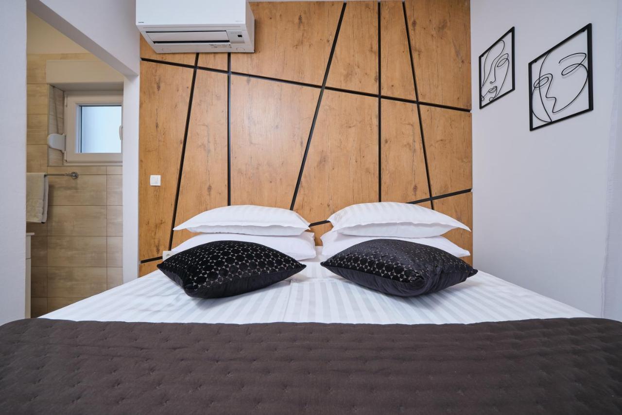 Villa Sky - Heating Pool Kaštel Novi Dış mekan fotoğraf