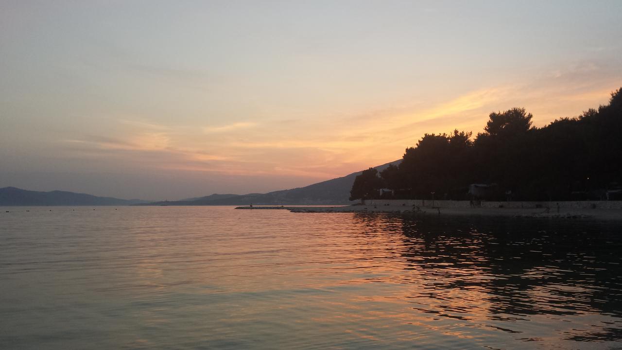 Villa Sky - Heating Pool Kaštel Novi Dış mekan fotoğraf